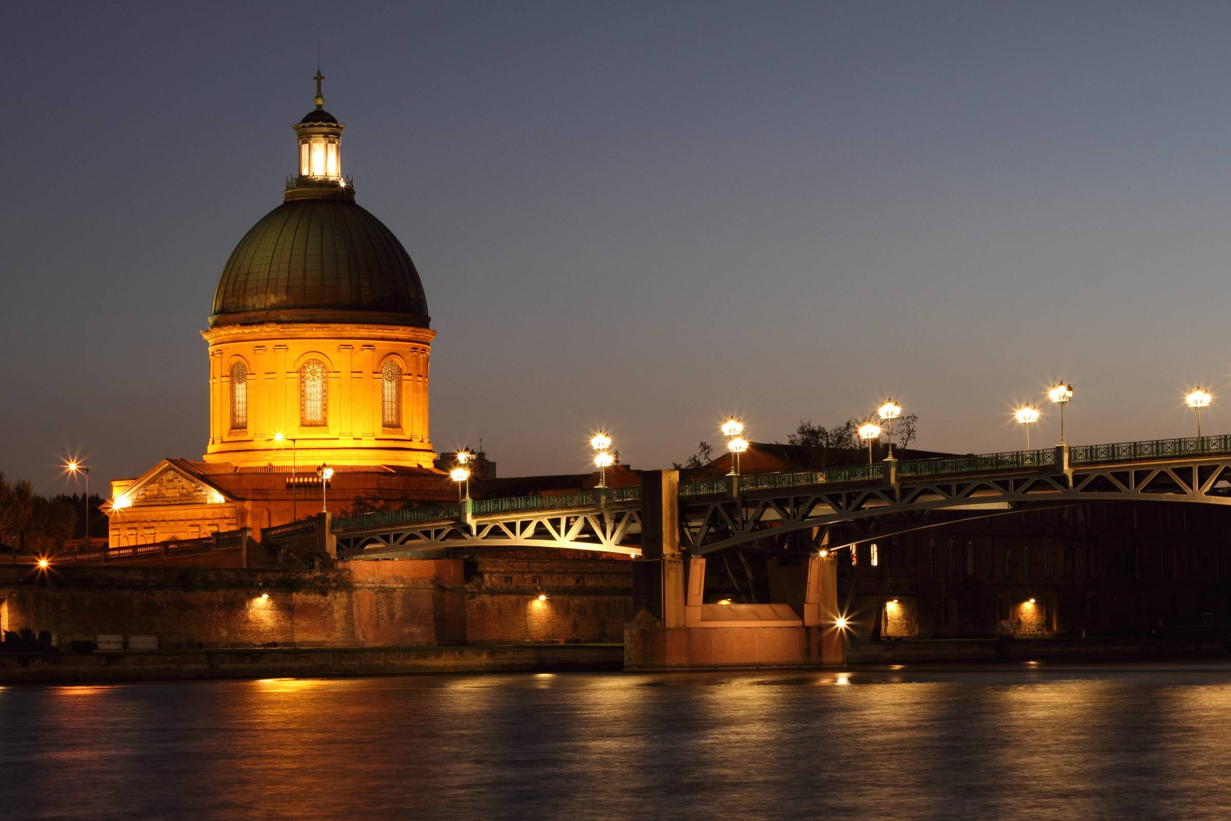 Toulouse au bord de la Garonne